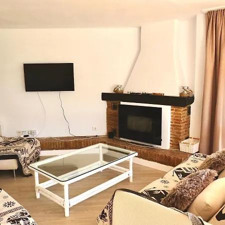 Lovely Ground Floor 2 Bed/2bath *